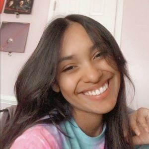 Meet your Posher, Evanie